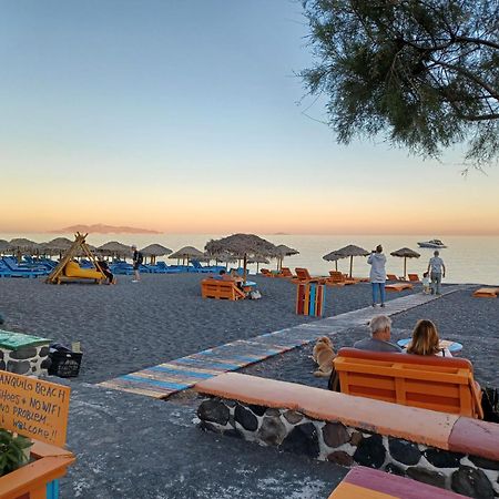 Located By The Sea One Beachfront Private Captain Lazaros Pool Villa With Loft In 750Sqm Spacious Private Plot-Jacuzzi-Sunrelax-Furnished Terace-Gazebo-Private Parking,Sleep 3 Adults And 2 Children, Just Steps From The Black Beach-Seaview Періса Екстер'єр фото