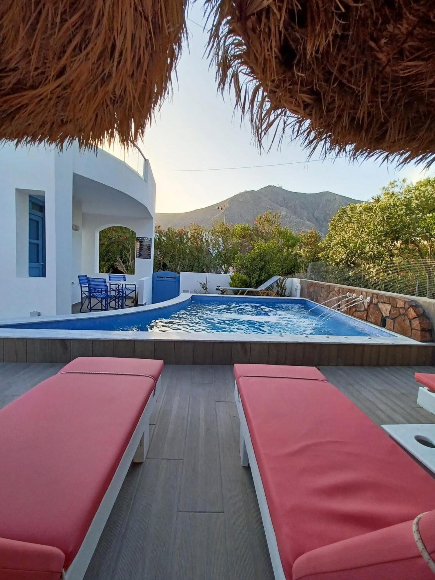 Located By The Sea One Beachfront Private Captain Lazaros Pool Villa With Loft In 750Sqm Spacious Private Plot-Jacuzzi-Sunrelax-Furnished Terace-Gazebo-Private Parking,Sleep 3 Adults And 2 Children, Just Steps From The Black Beach-Seaview Періса Екстер'єр фото