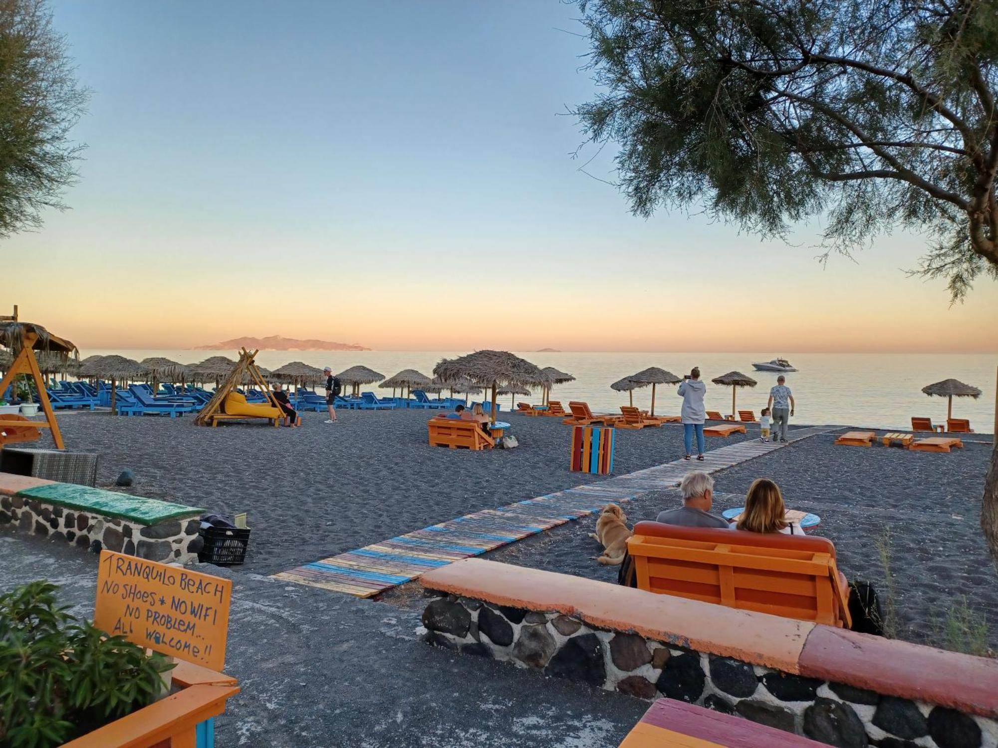 Located By The Sea One Beachfront Private Captain Lazaros Pool Villa With Loft In 750Sqm Spacious Private Plot-Jacuzzi-Sunrelax-Furnished Terace-Gazebo-Private Parking,Sleep 3 Adults And 2 Children, Just Steps From The Black Beach-Seaview Періса Екстер'єр фото